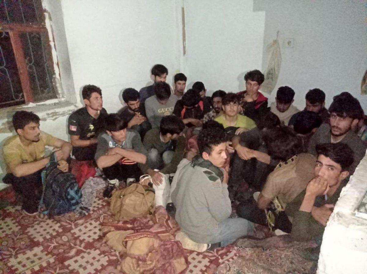 Van’da 43 kaçak göçmen yakalandı