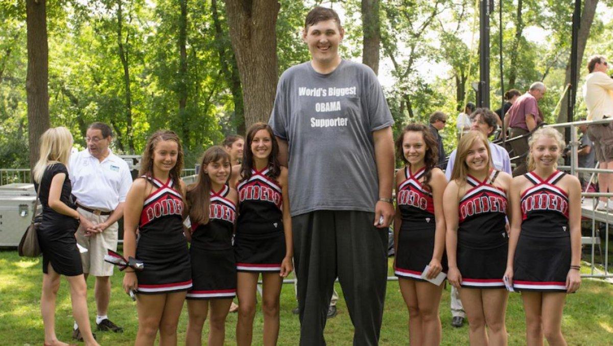 ABD'nin en uzun insanı Igor Vovkovinskiy hayatını kaybetti