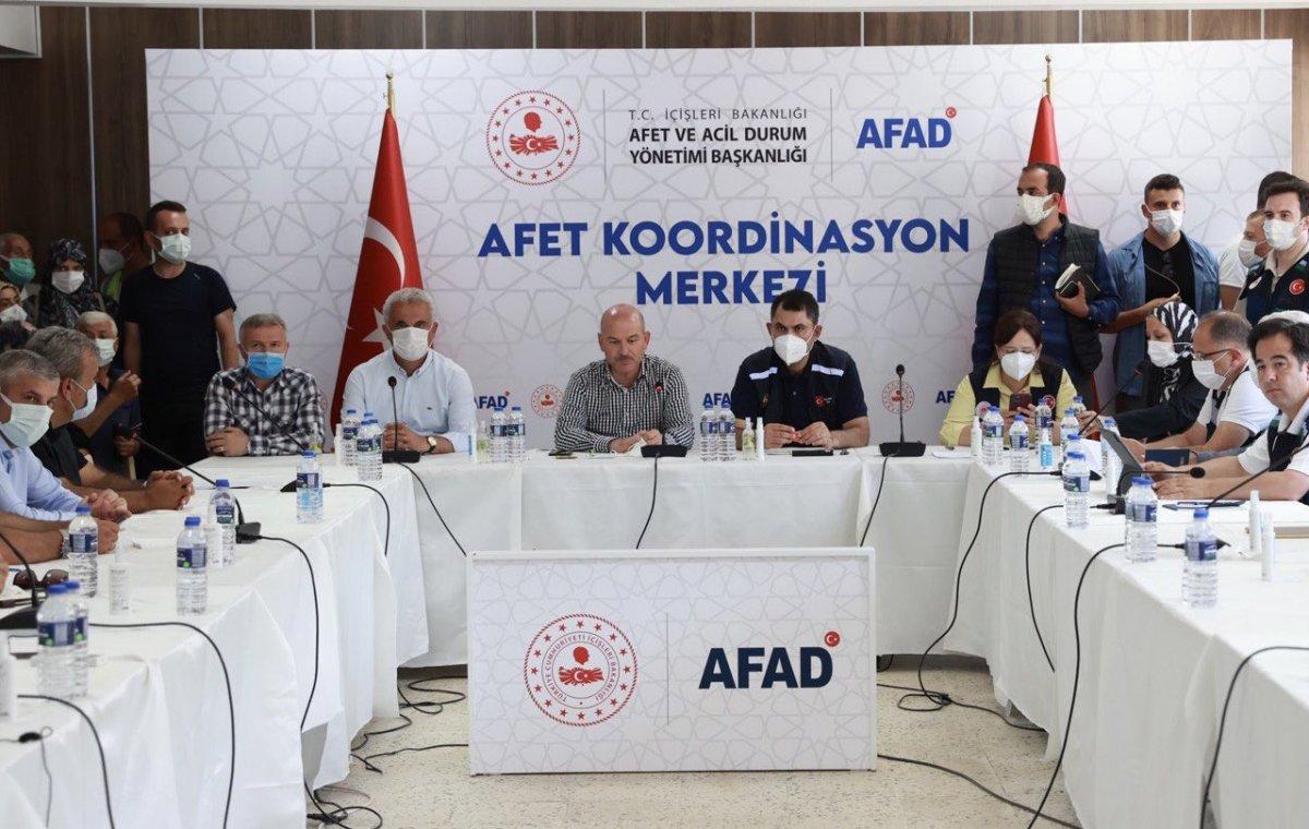 Murat Kurum, selin etkilediği Bozkurt'un inşası için vatandaşları dinledi