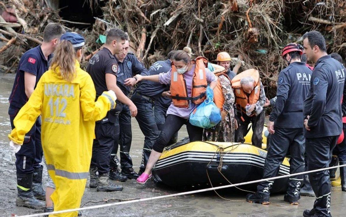 AFAD: Sel felaketinde 82 kişi hayatını kaybetti