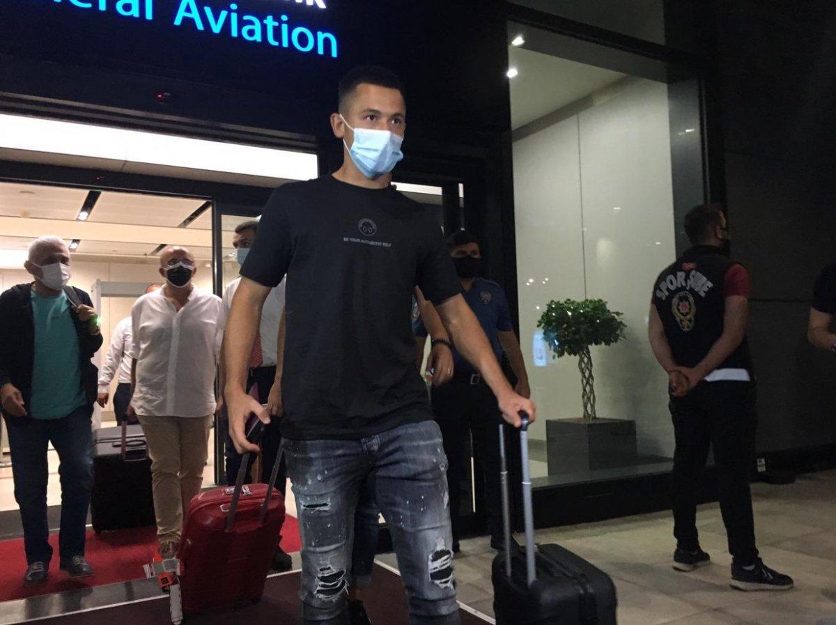 Galatasaray'ın anlaştığı Olimpiu Morutan İstanbul'da