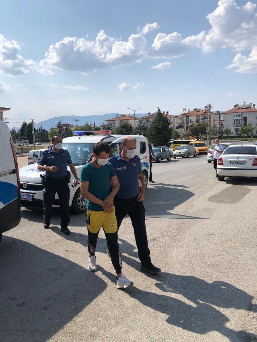 Burdur'da sağlık çalışanlarını darbeden 3 saldırgandan 1'i tutuklandı