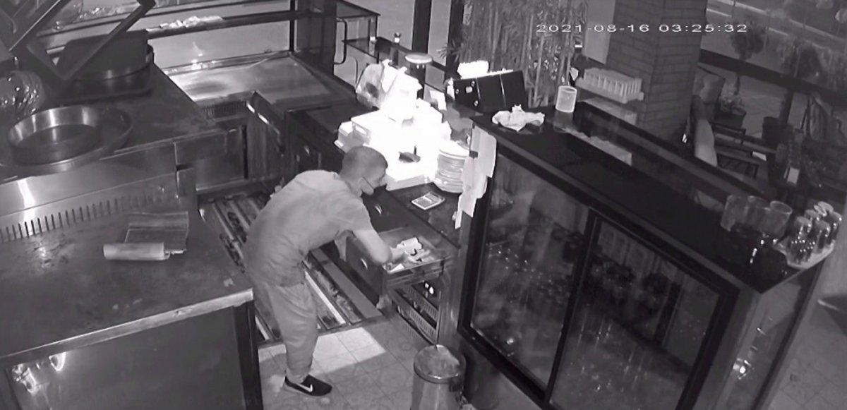 Esenyurt'ta iş yerine giren hırsız soygun sonrası limonata içti