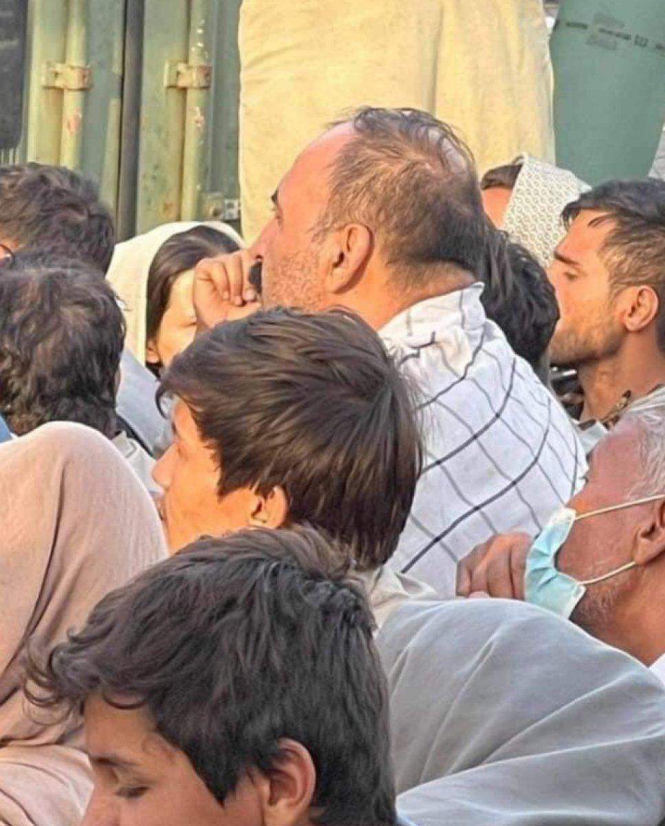 Eski Afgan Ordusu komutanı Kabil Havalimanı'nda