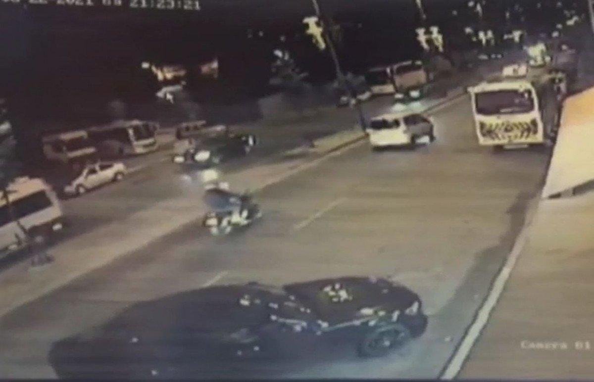 Küçükçekmece'de trafikte silahlı saldırı: 1 ölü