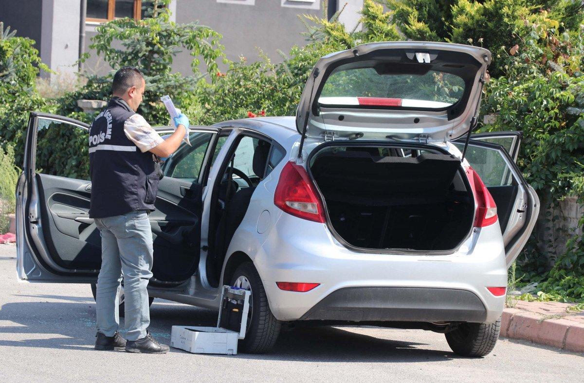 Kayseri’de, camı kırıp torpidodaki 75 bin lirayı çaldılar