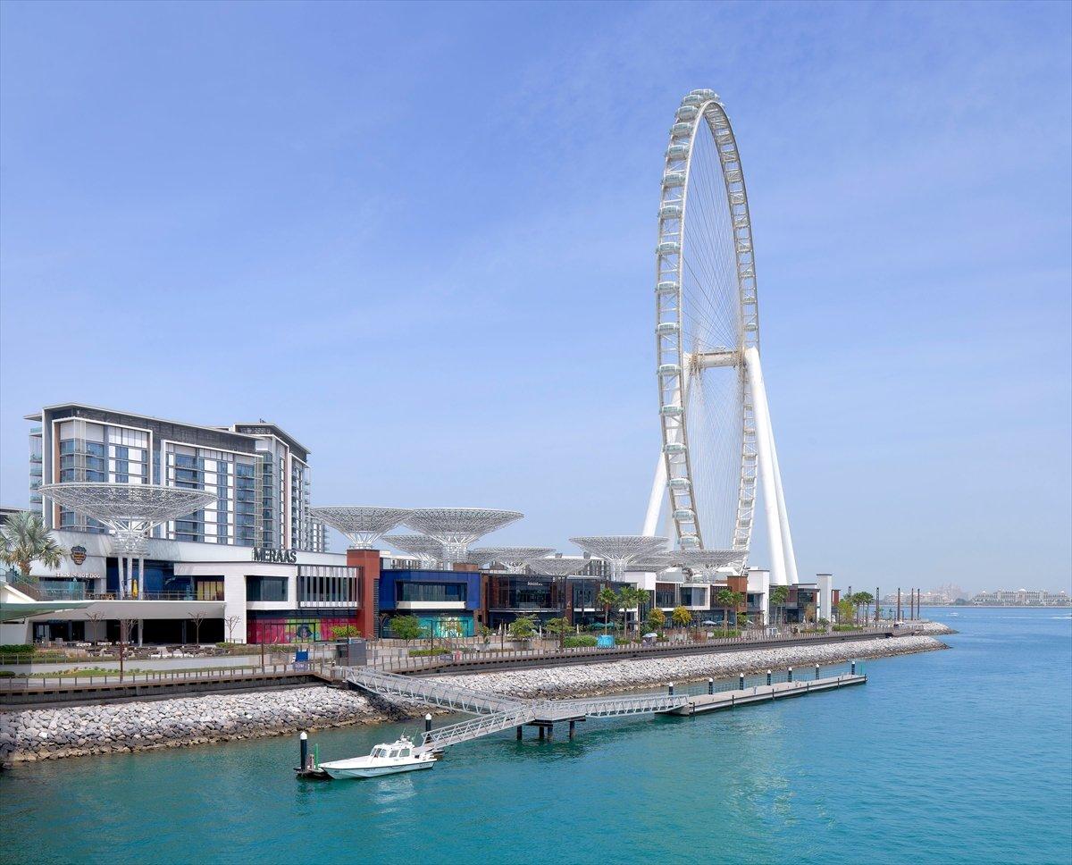 Dubai'de 1750 kişilik dünyanın en büyük dönme dolabı