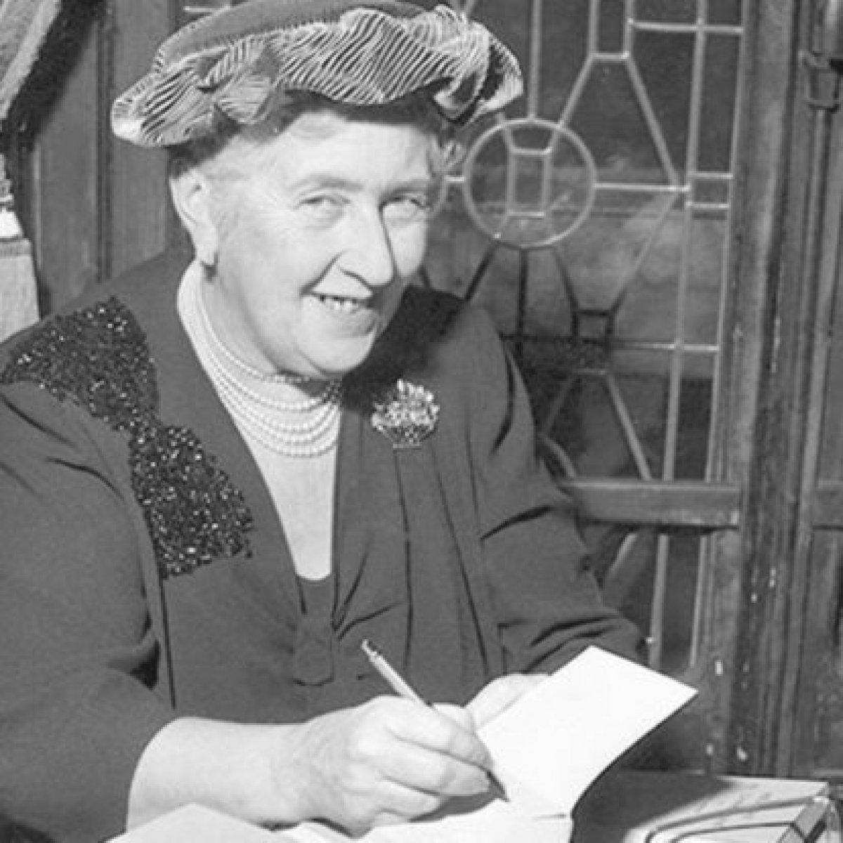 Agatha Christie'nin yaşamı ve yazarlığına dair