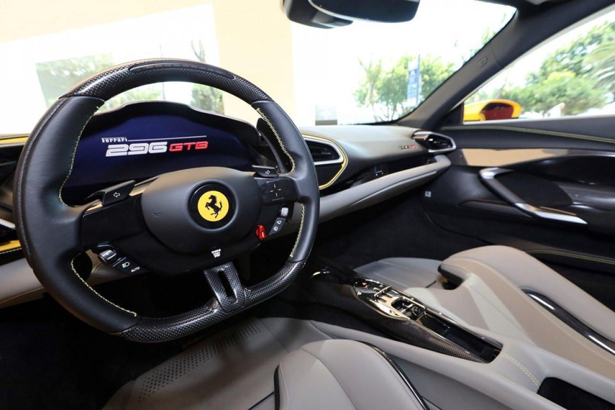 FERRARİ