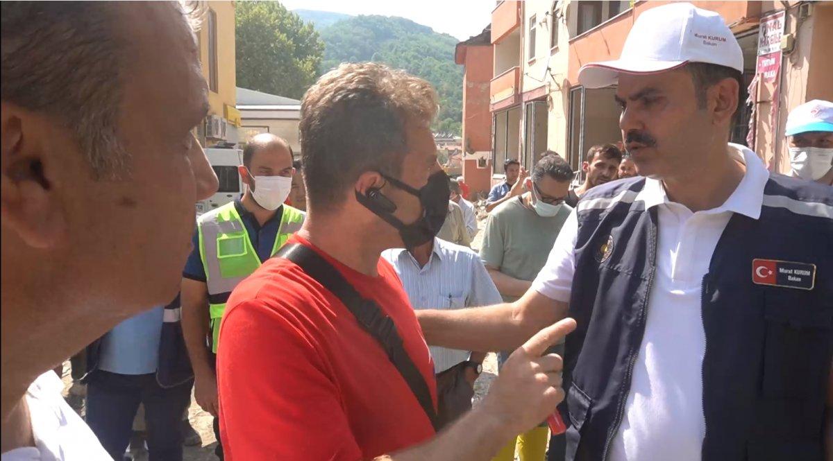 Bozkurtlu esnaftan yardımlar için Murat Kurum'a teşekkür konuşması