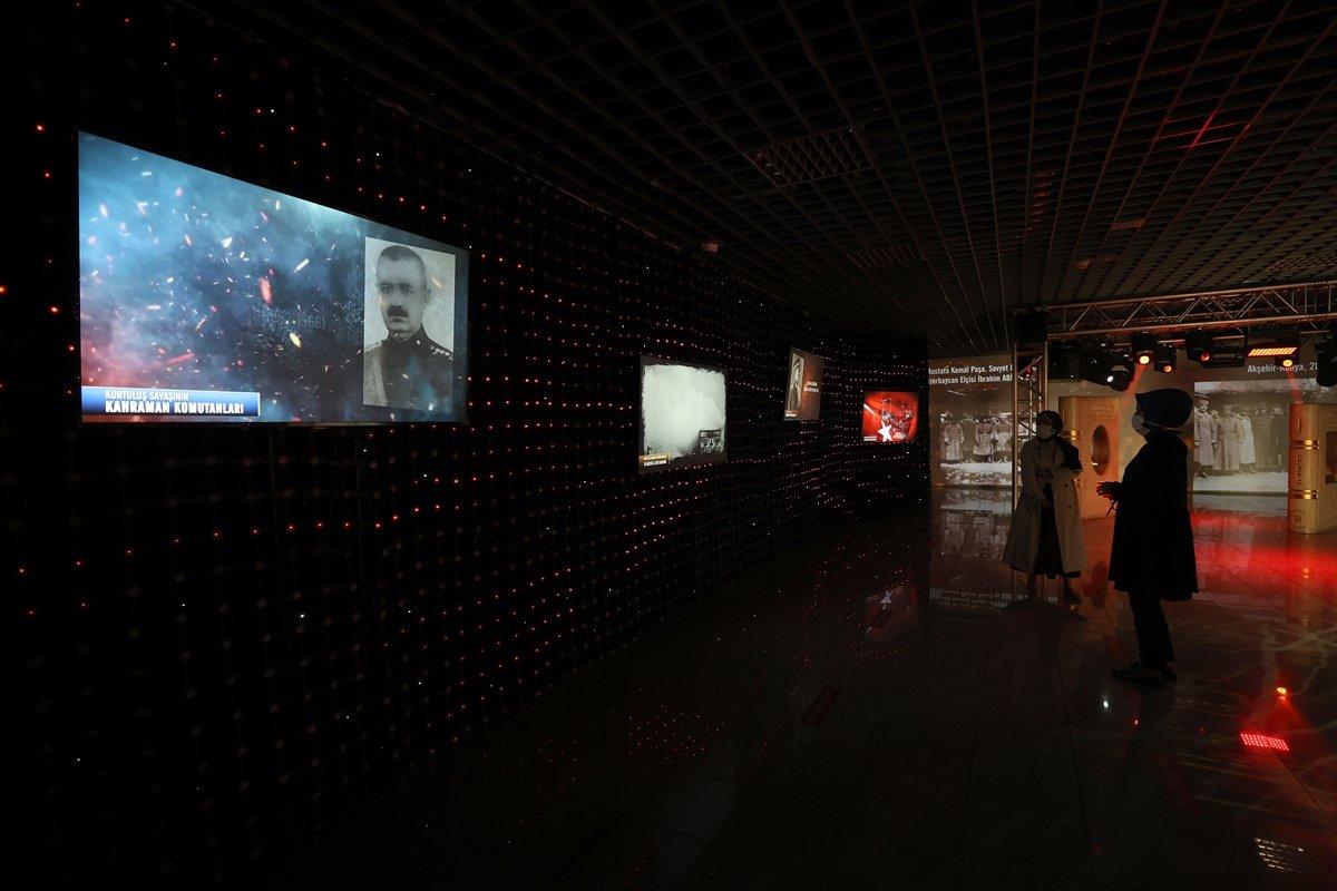 İstanbul'da 30 Ağustos Zafer Bayramı'na özel dijital gösterim