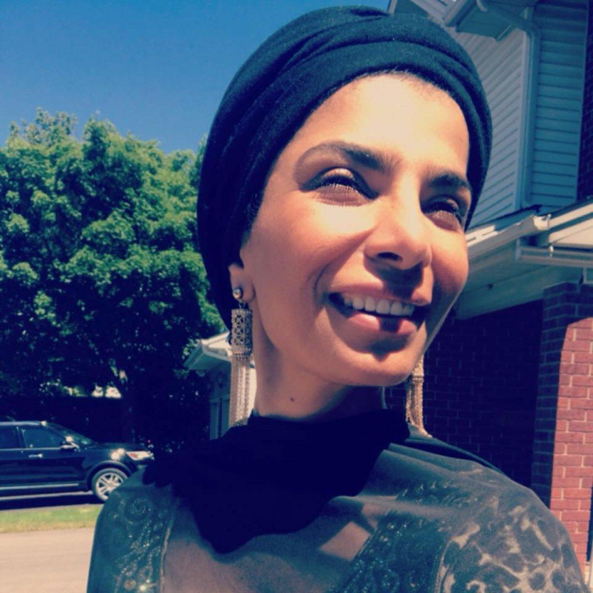 Afgan kadın, ülkesinden ayrılmak istemiyor