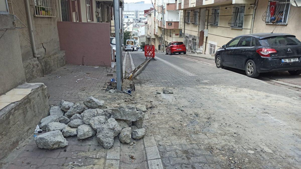 Esenyurt’ta çalıntı olduğu iddia edilen kamyonla kaza yaptı
