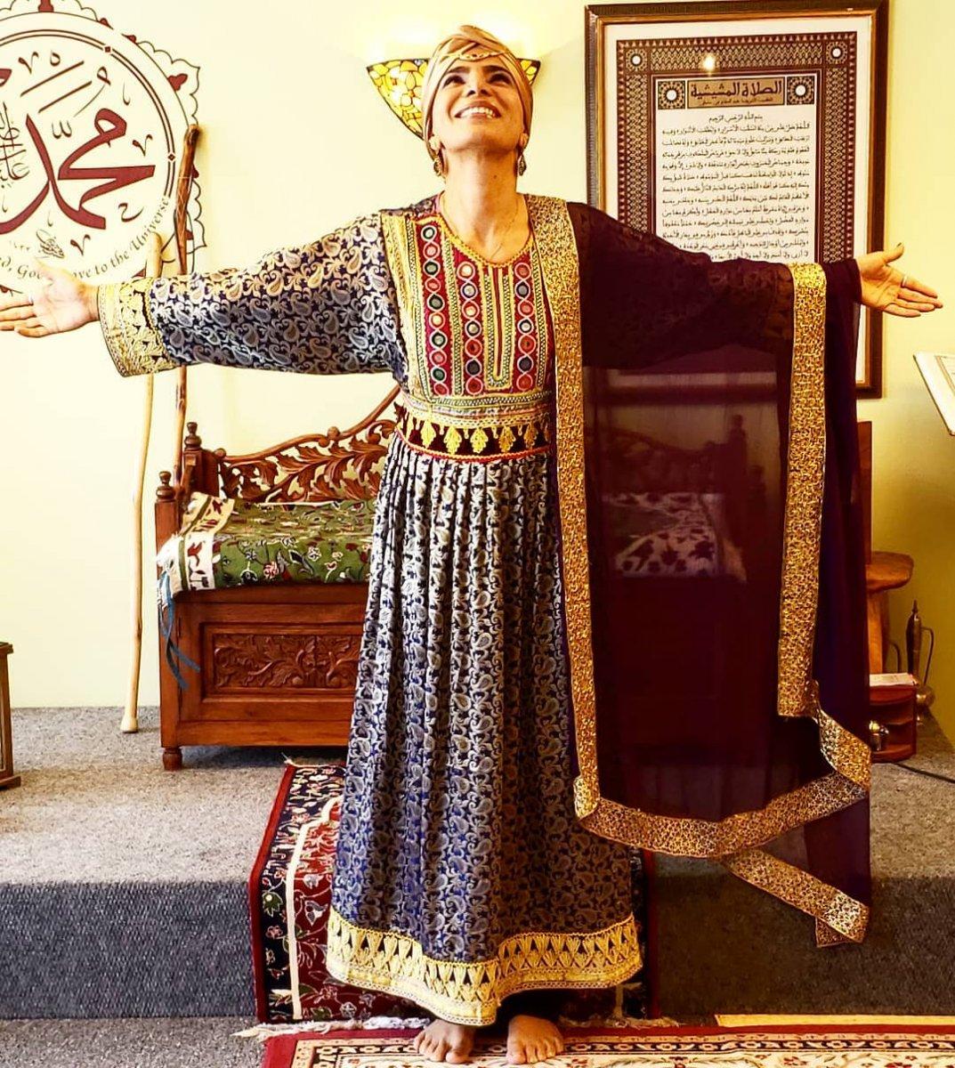 Afgan kadın, ülkesinden ayrılmak istemiyor