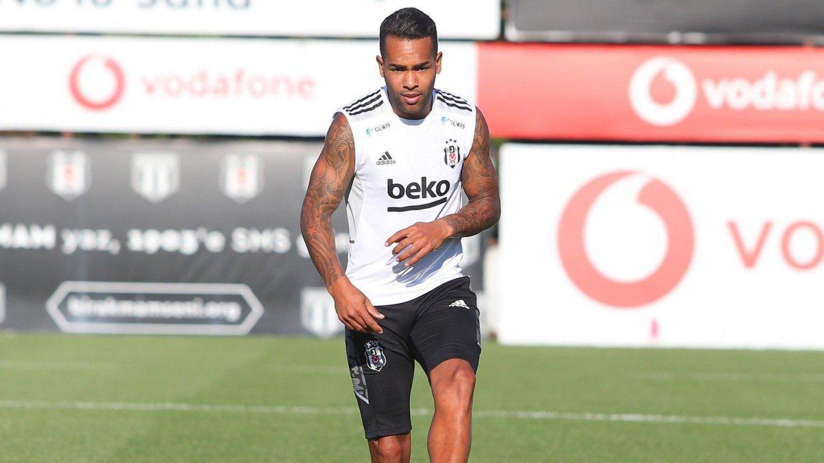 Alex Teixeira: Onları performansımla utandıracağım