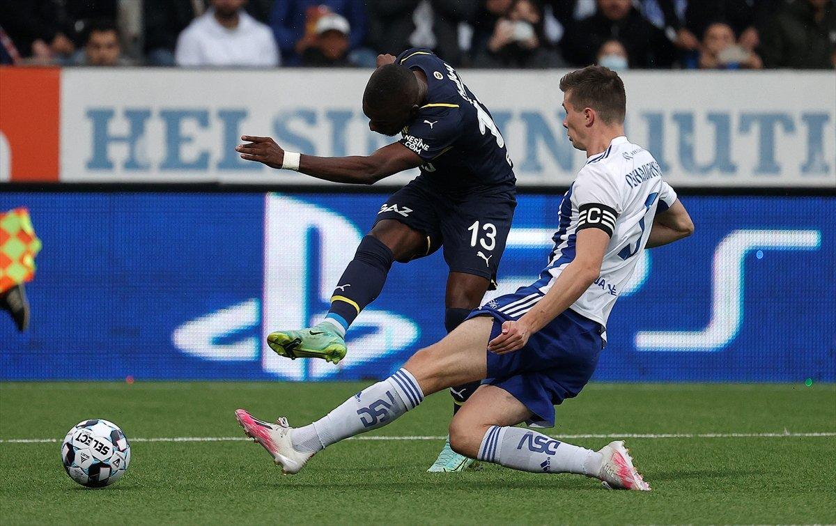 Fenerbahçe, HJK Helsinki'yi yenerek UEFA Avrupa Ligi'nde gruplara kaldı