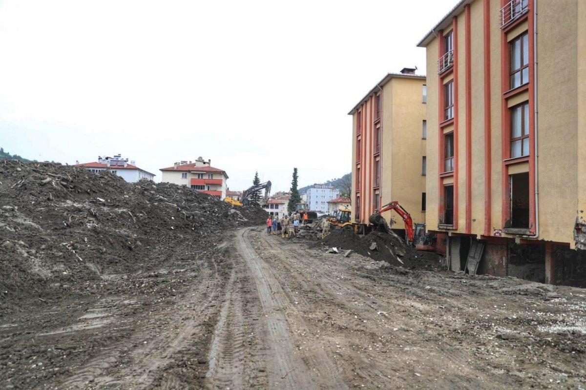 Süleyman Soylu Bozkurt’ta: 20 bin kamyon daha çamur taşınacak