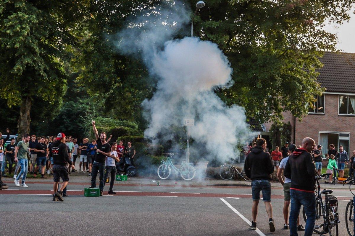 Hollanda'da Afgan sığınmacılar protesto edildi