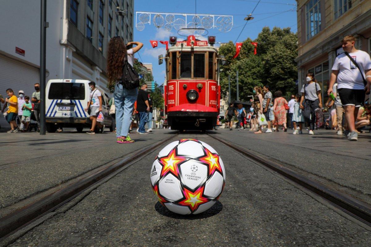 Şampiyonlar Ligi topu İstanbul'da
