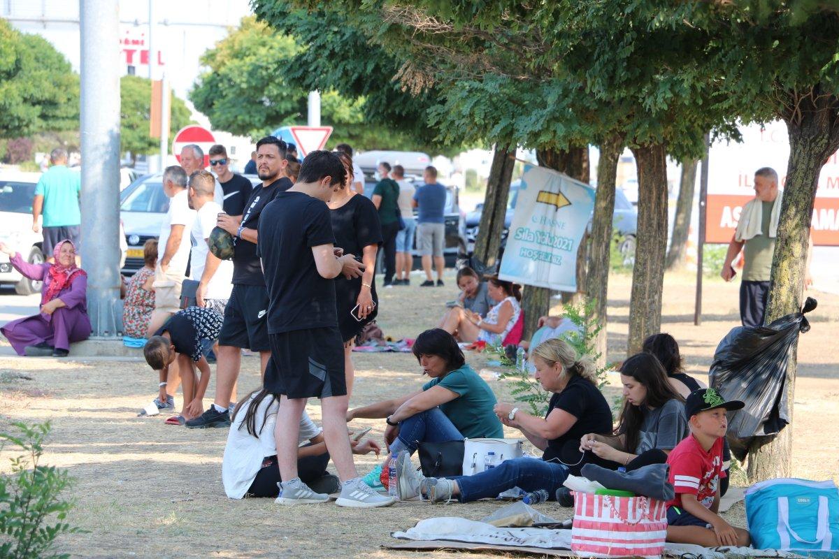 Kapıkule Sınır Kapısı’nda, gurbetçilerin dönüş yolu çileye dönüştü