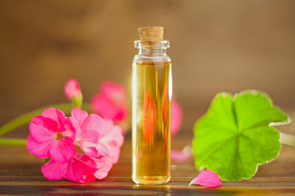 Akne ve leke problemleri için bakım önerileri