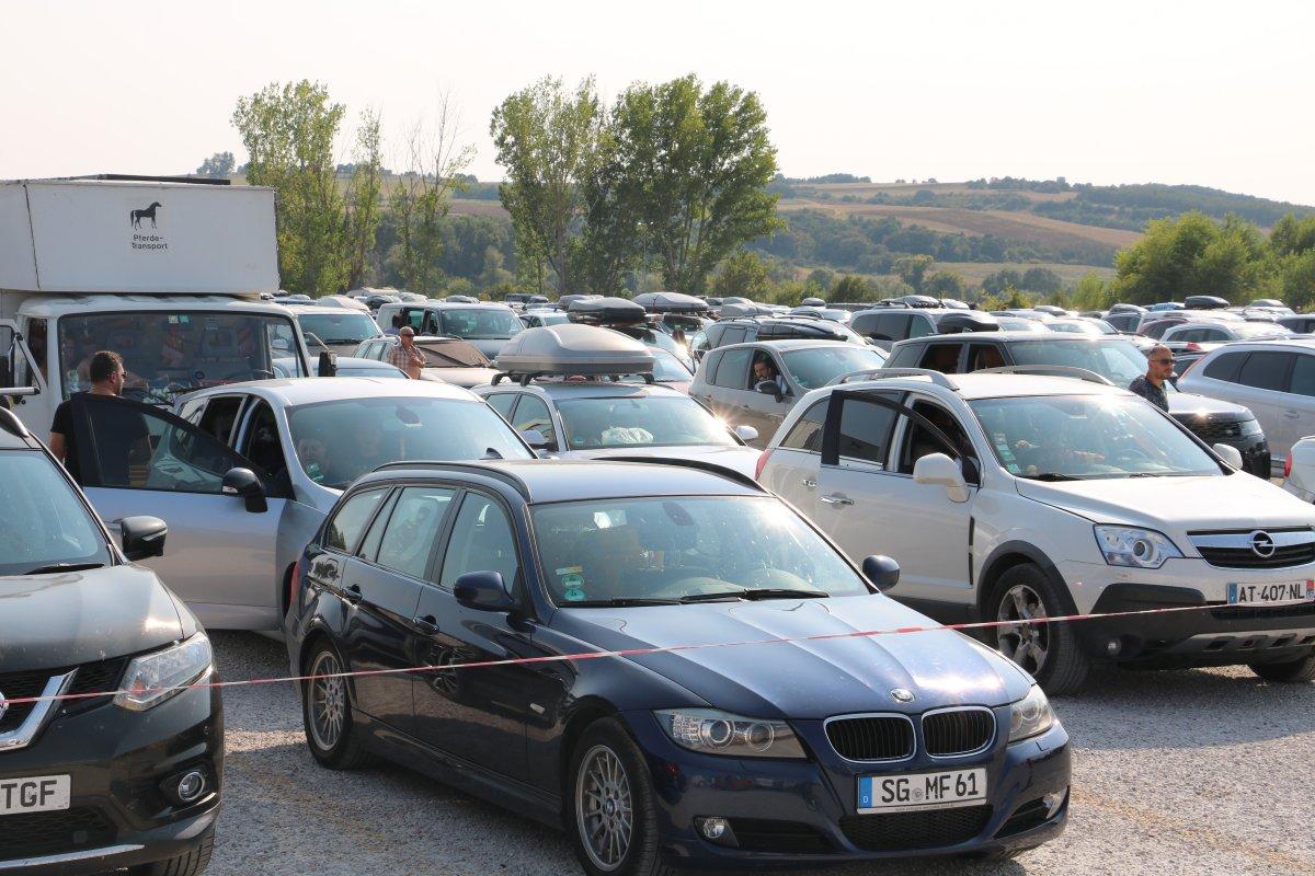 Kapıkule Sınır Kapısı’nda, gurbetçilerin dönüş yolu çileye dönüştü