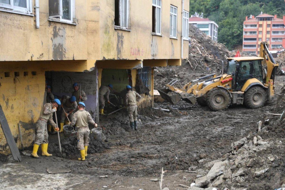 Süleyman Soylu Bozkurt’ta: 20 bin kamyon daha çamur taşınacak