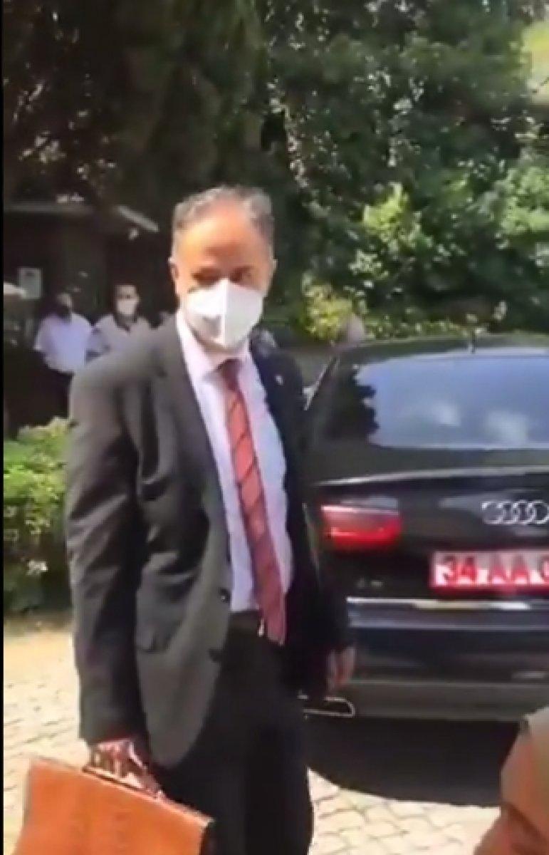 Boğaziçili öğrencilerden yeni rektör Naci İnci'ye saygısızlık