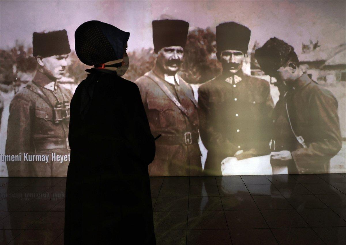 İstanbul'da 30 Ağustos Zafer Bayramı'na özel dijital gösterim