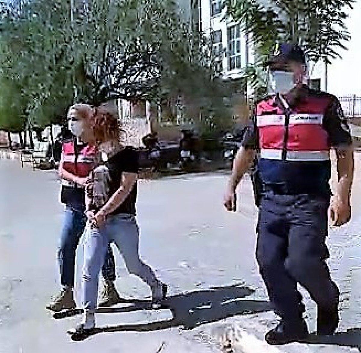 Denizli’de trafoyu çalan hırsız, ev hanımı çıktı