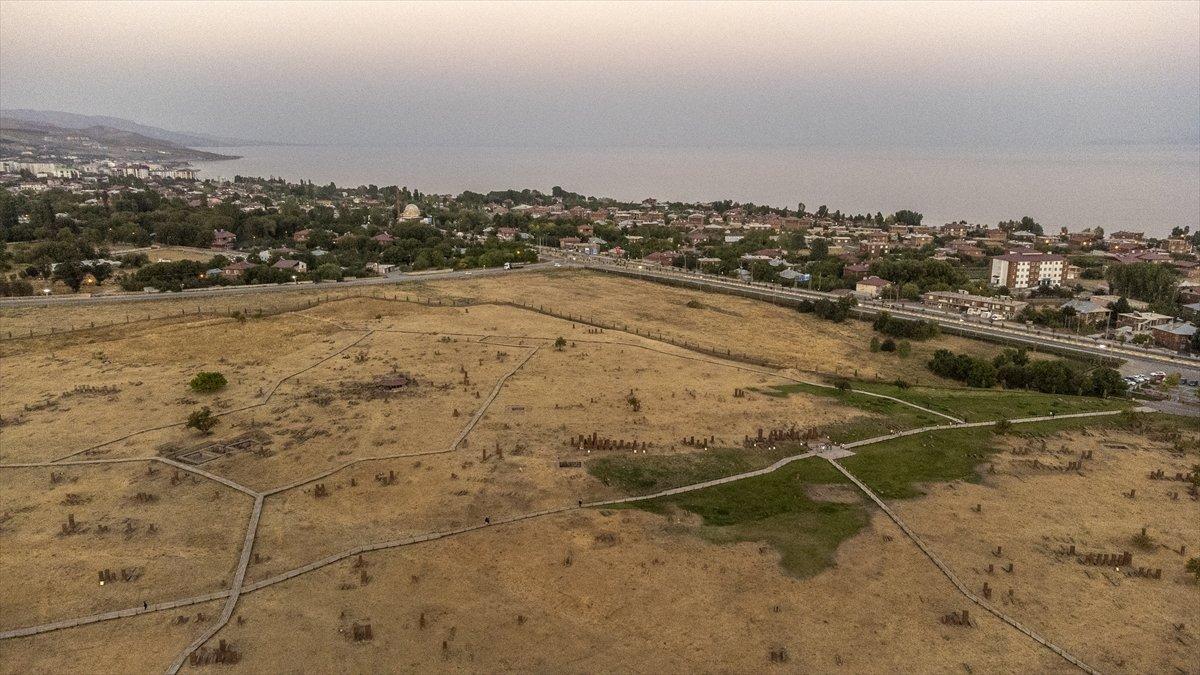 Selçuklu Meydan Mezarlığı, tarihe ışık tutuyor