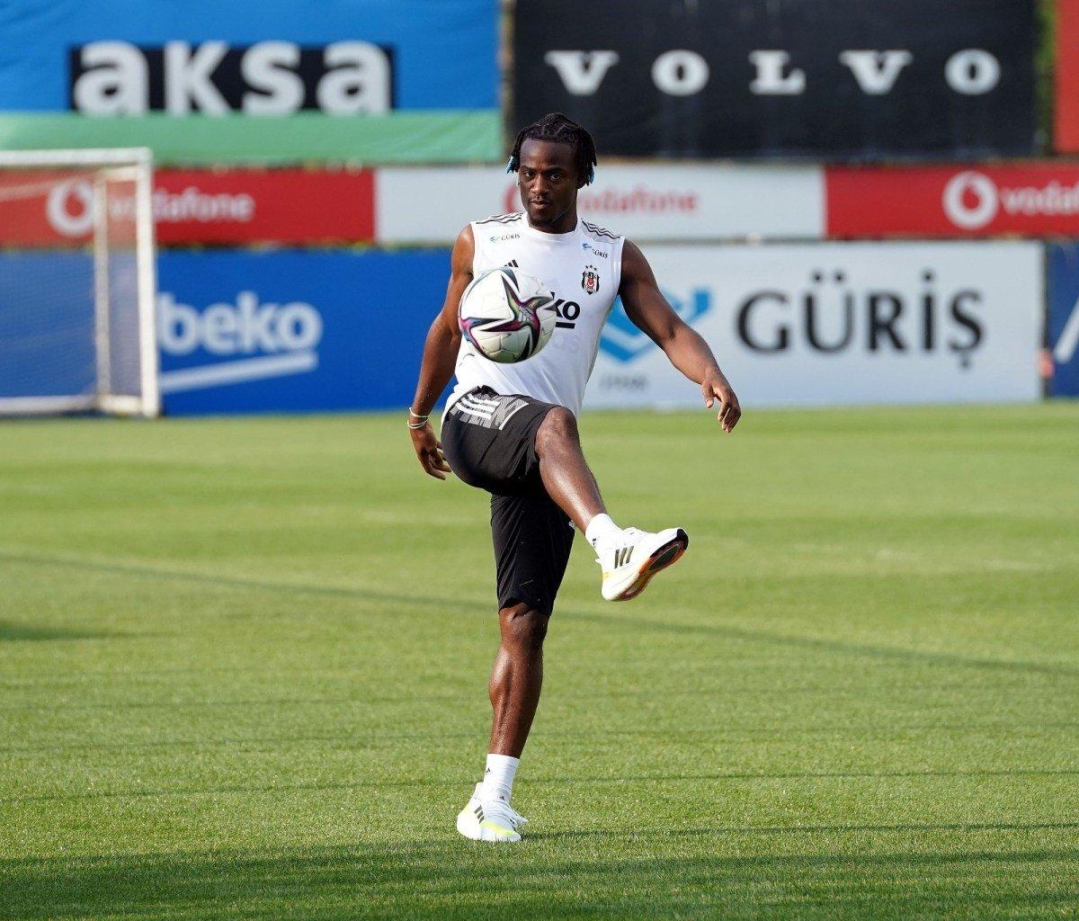 Beşiktaş'ta Batshuayi formayı istiyor