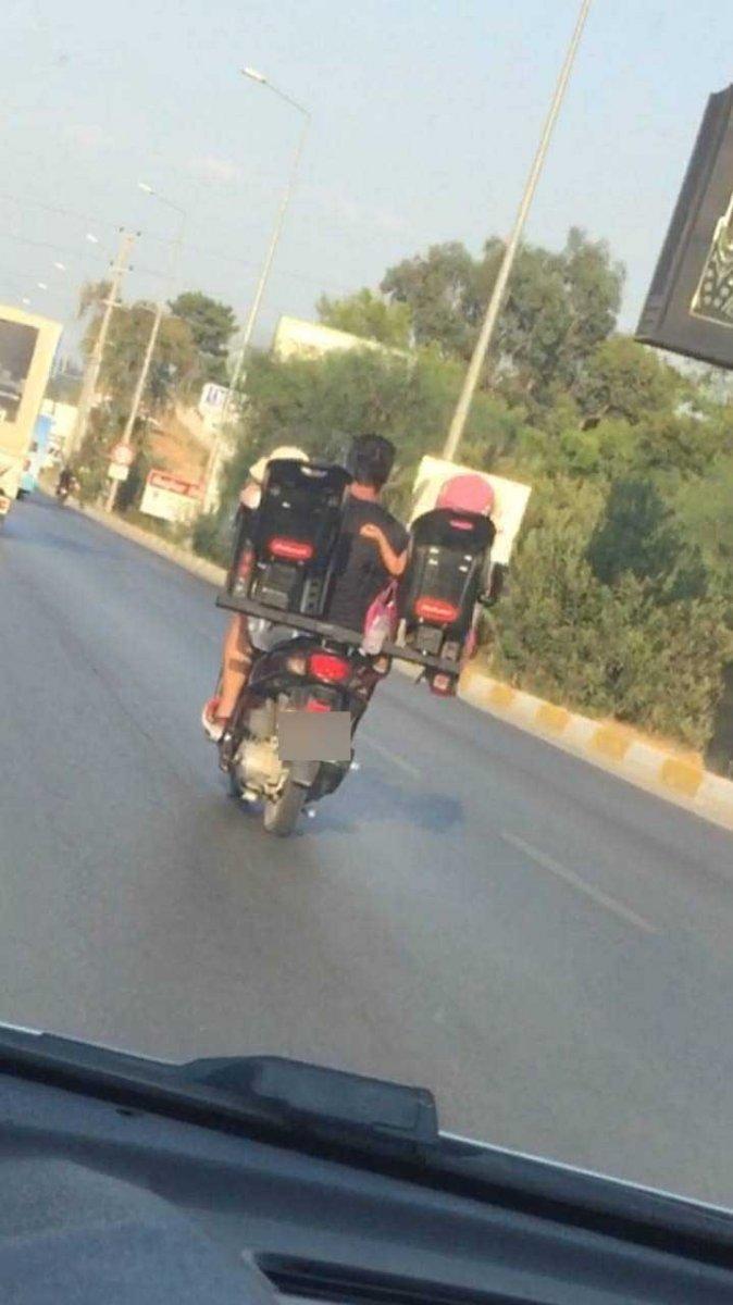 Antalya’da motosiklet üzerinde ‘pes’ dedirten yolculuk