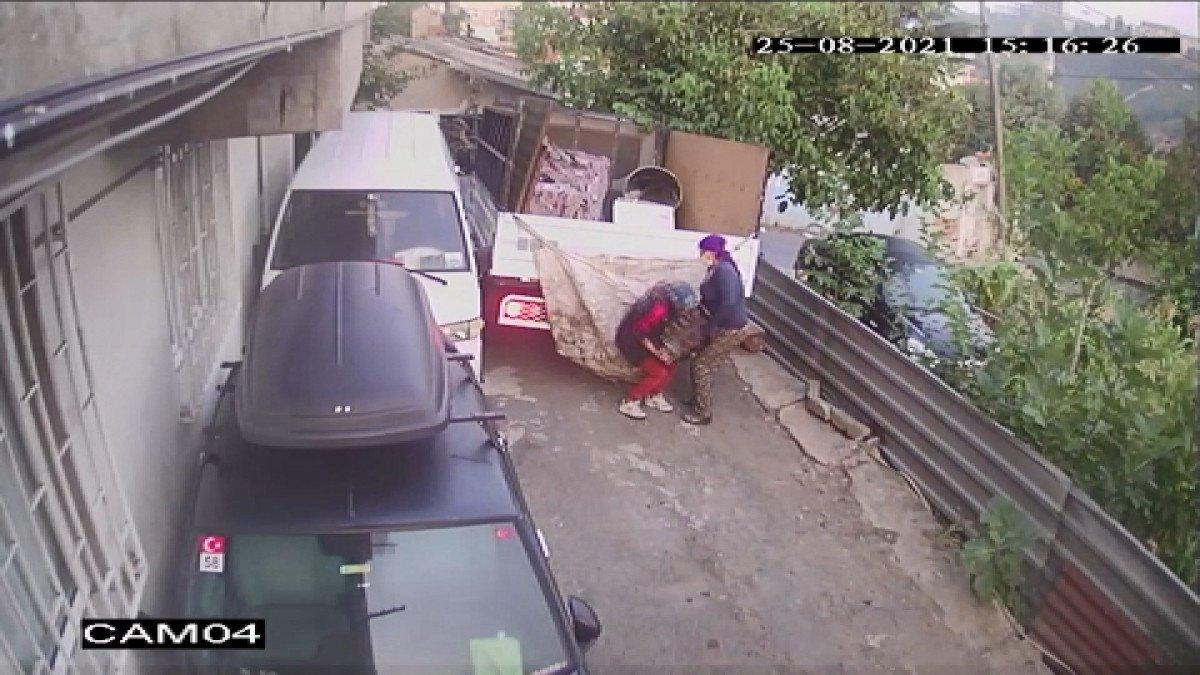 Sarıyer’de arabanın motorunu çalınma anları kamerada