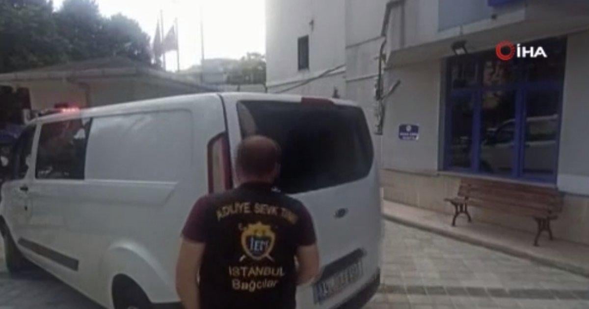 Bağcılar'da alkollü sürücü motosiklete çarptı