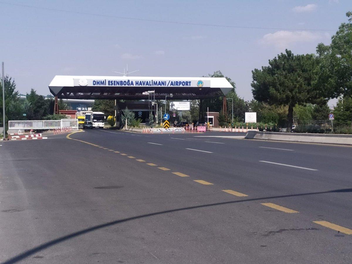 Afganistan'daki Türk askerlerini taşıyan uçak, Esenboğa Havalimanı'na indi