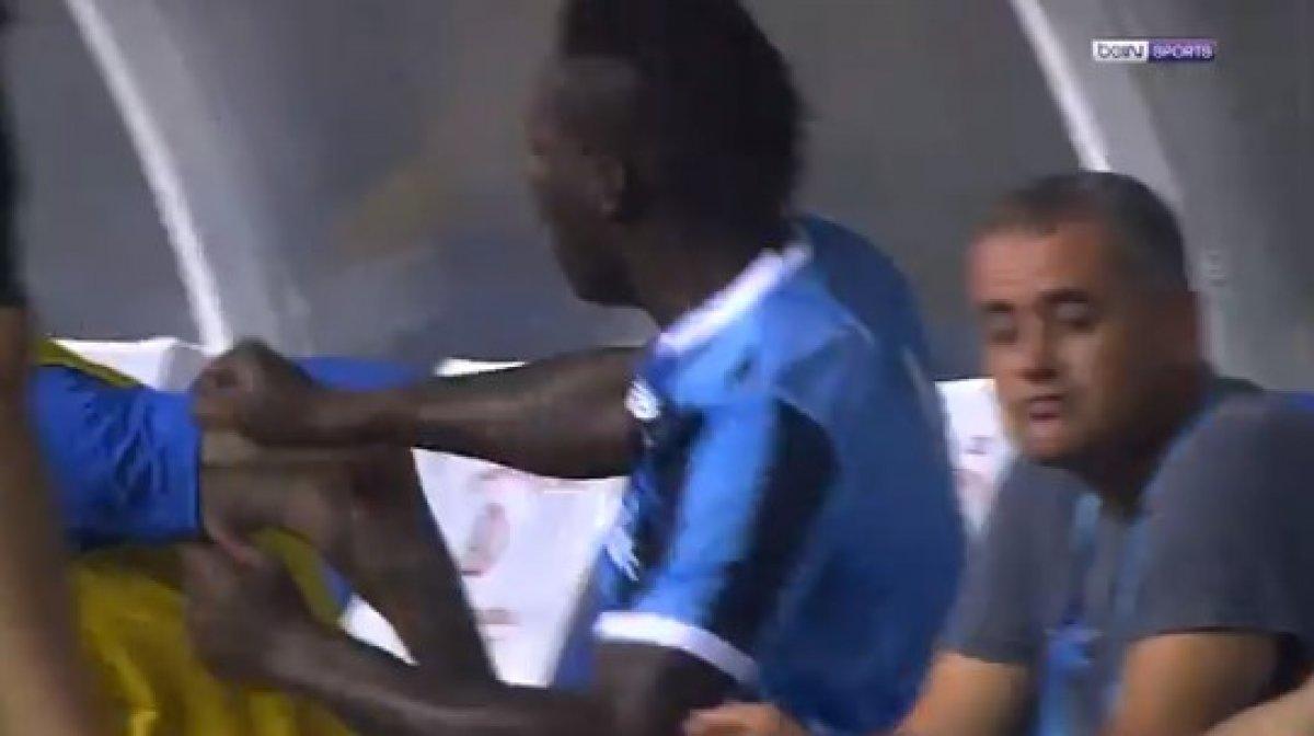 Oyundan alınan Mario Balotelli'nin tepkisi