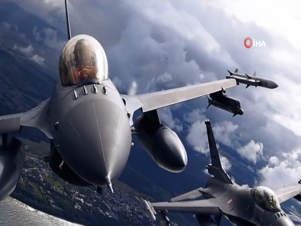 Türk F-16'ları Polonya semalarında