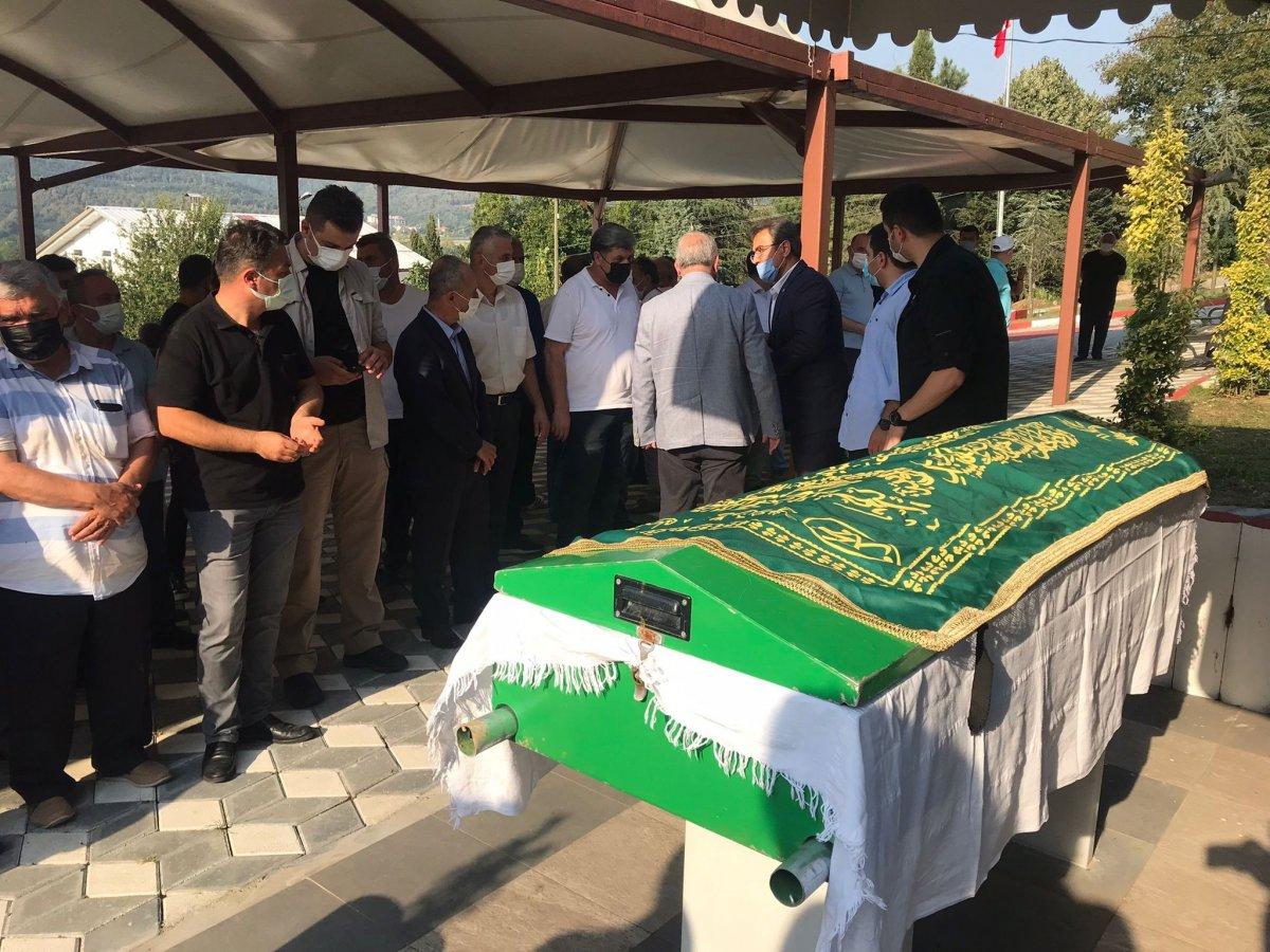 Tekirdağ Valisi Aziz Yıldırım’ın annesi son yolculuğuna uğurlandı