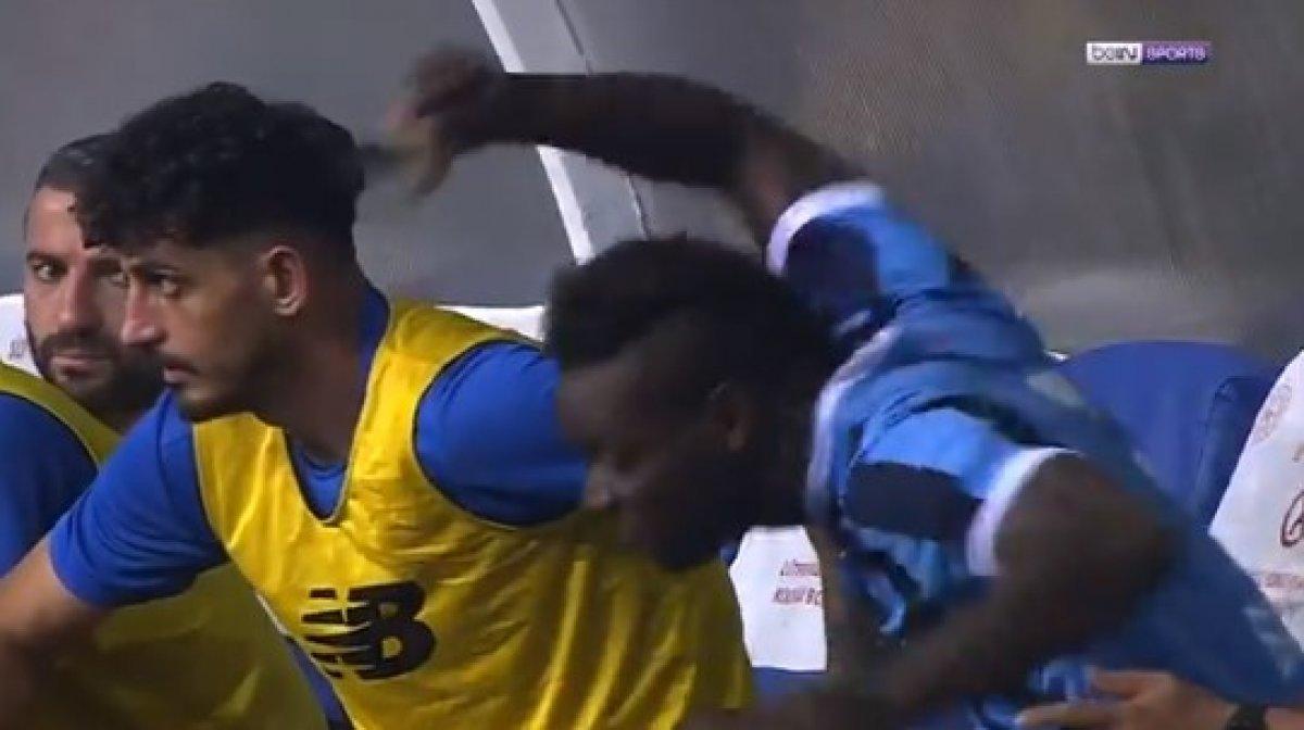 Oyundan alınan Mario Balotelli'nin tepkisi