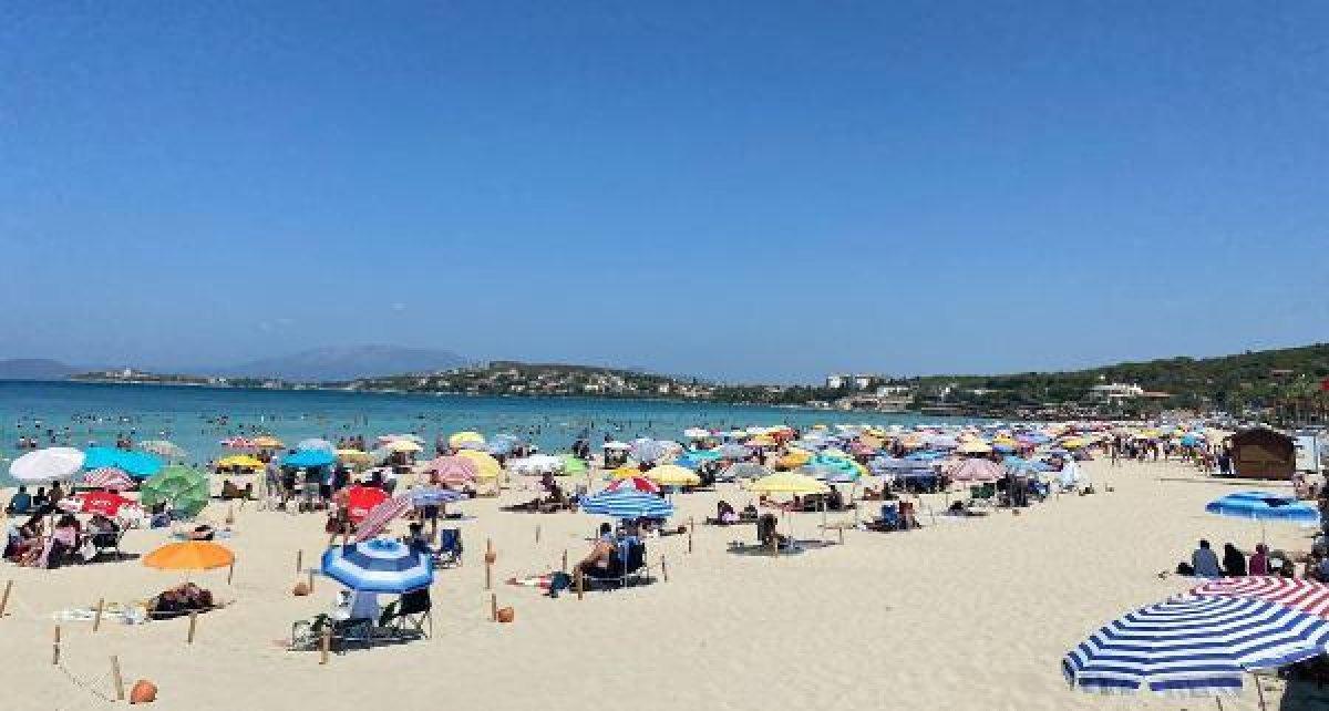 Çeşme'de tatilci yoğunluğu azaldı