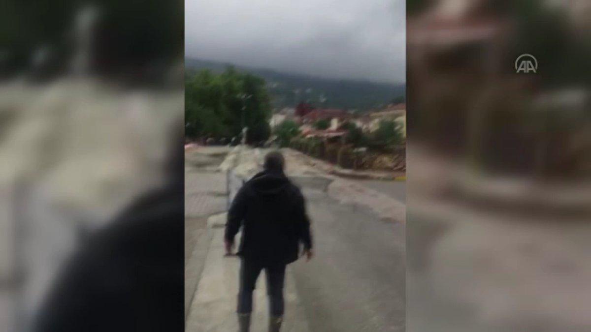 Bozkurt Belediye Başkanı Muammer Yanık'ın selden kurtulduğu görüntüler