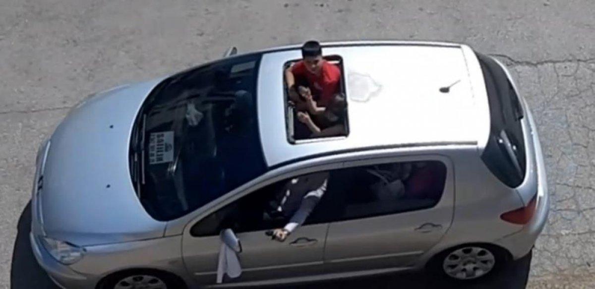 İzmir'deki düğün konvoyunda havaya ateş açıldı