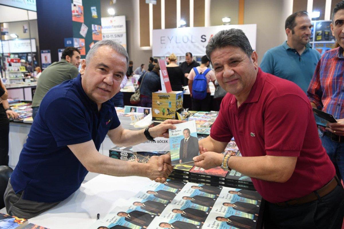 Muhittin Böcek'in ağabeyi koronaya yenik düştü