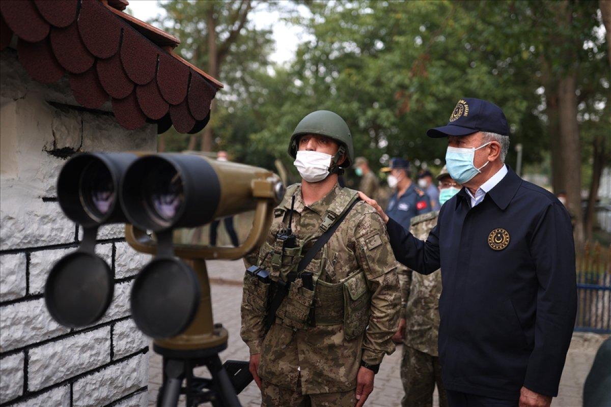 Hulusi Akar, TSK komuta kademesi ile birlikte Yunanistan sınırında