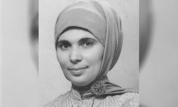 Yazar Şule Yüksel Şenler'in ikinci ölüm yıl dönümü