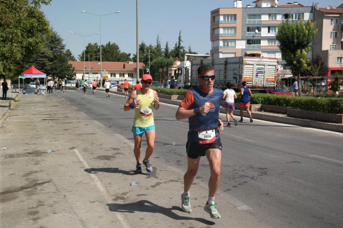 Eskişehir'deki koşu maratonuna sürücüler girdi