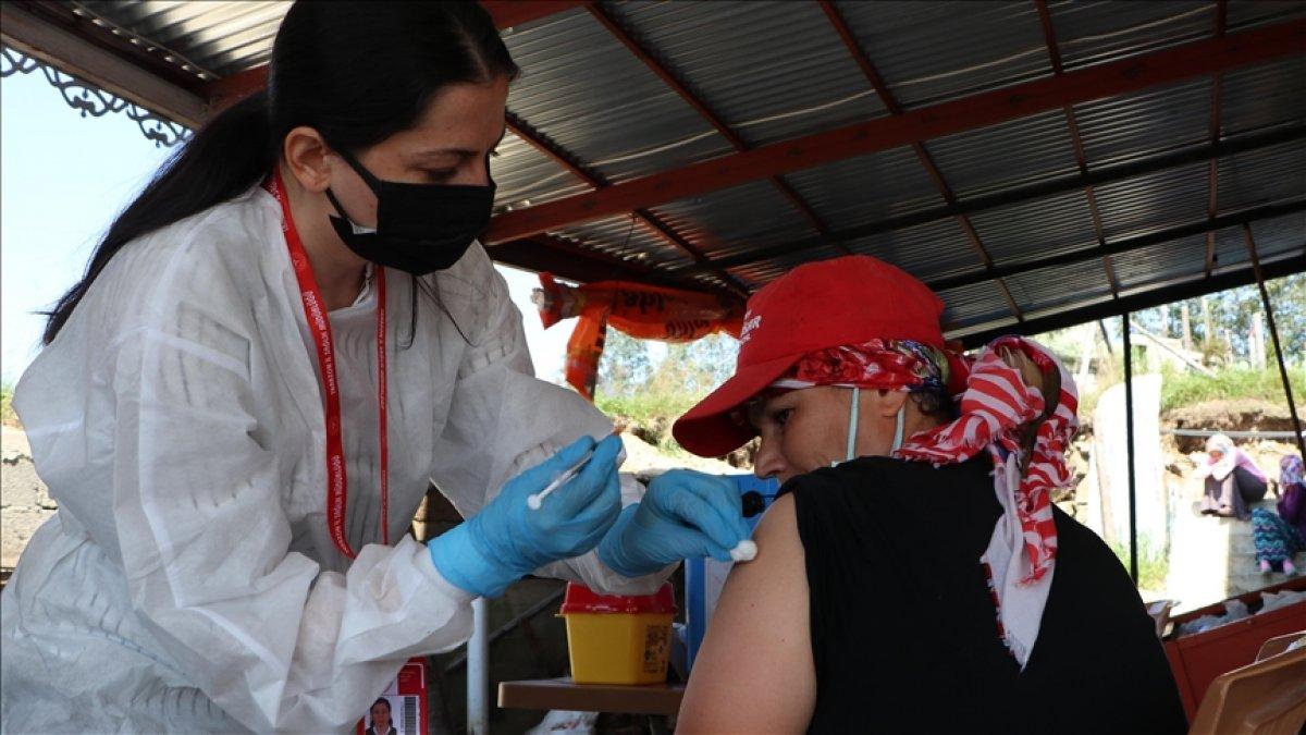 Trabzon'da yayladaki vatandaşlara aşı uygulandı