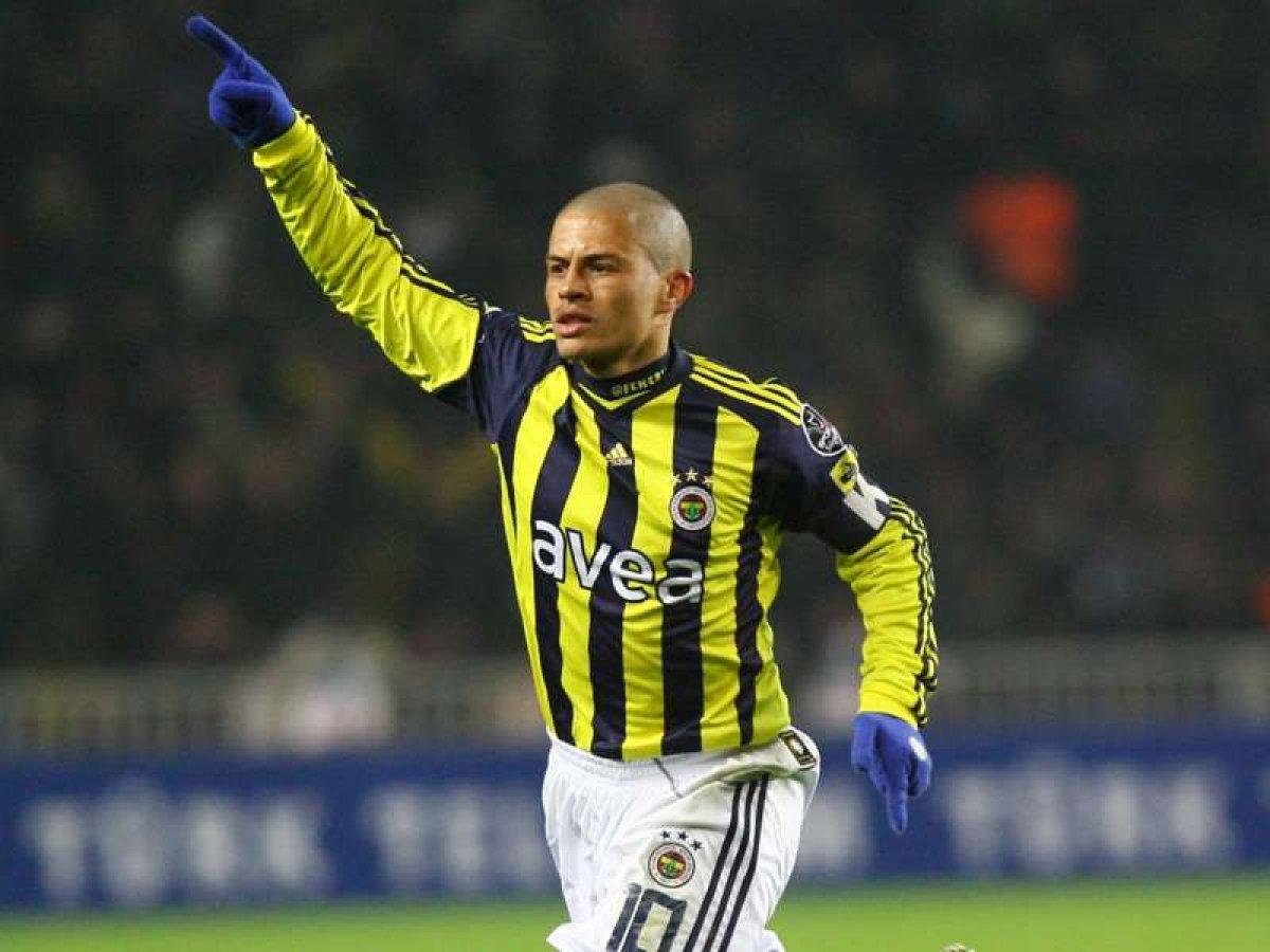 Alex de Souza'nın locasının yeni sahibi Tolgahan Sayışman