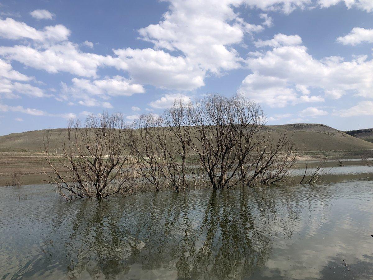Kars’ta baraj suyu çekildi